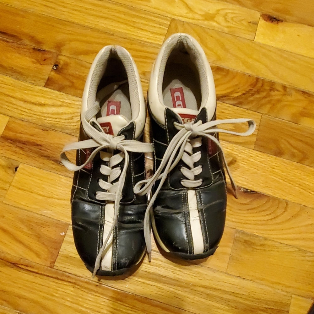 Black and beige CG 28 shoes